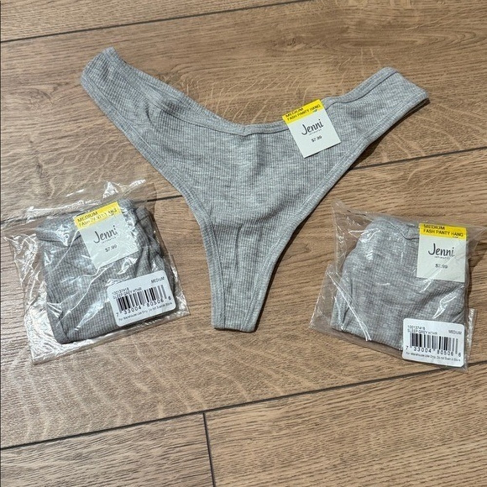 Jenni Intimates Set 3 Panty M Medium 6 8 Light Gray Ribbed Thong Panties NWT NEW - Picture 2 of 3